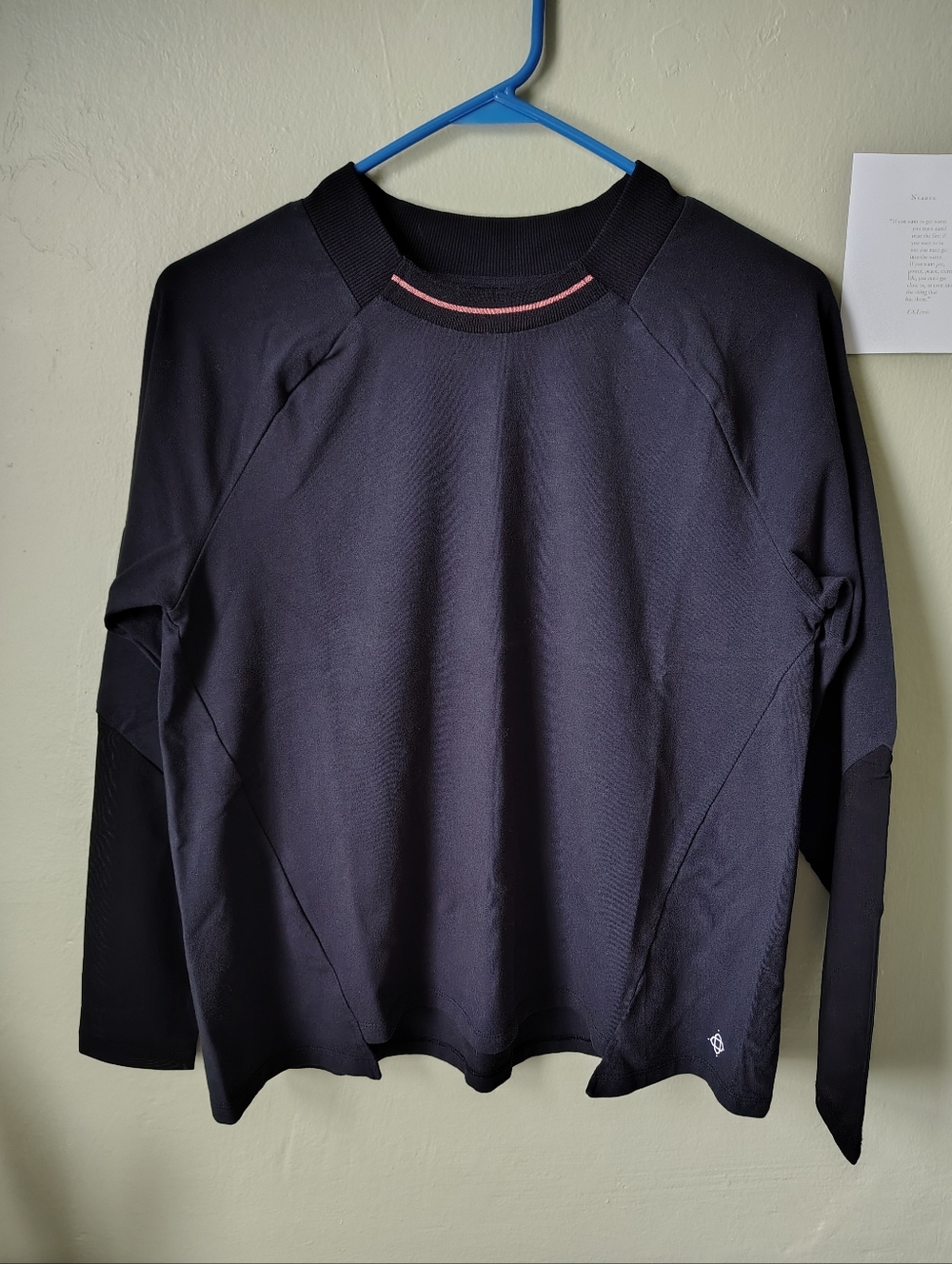 *NWT* Satva Women's Medium Black Diamond Long Sleeve Top GOTS Certified Organic